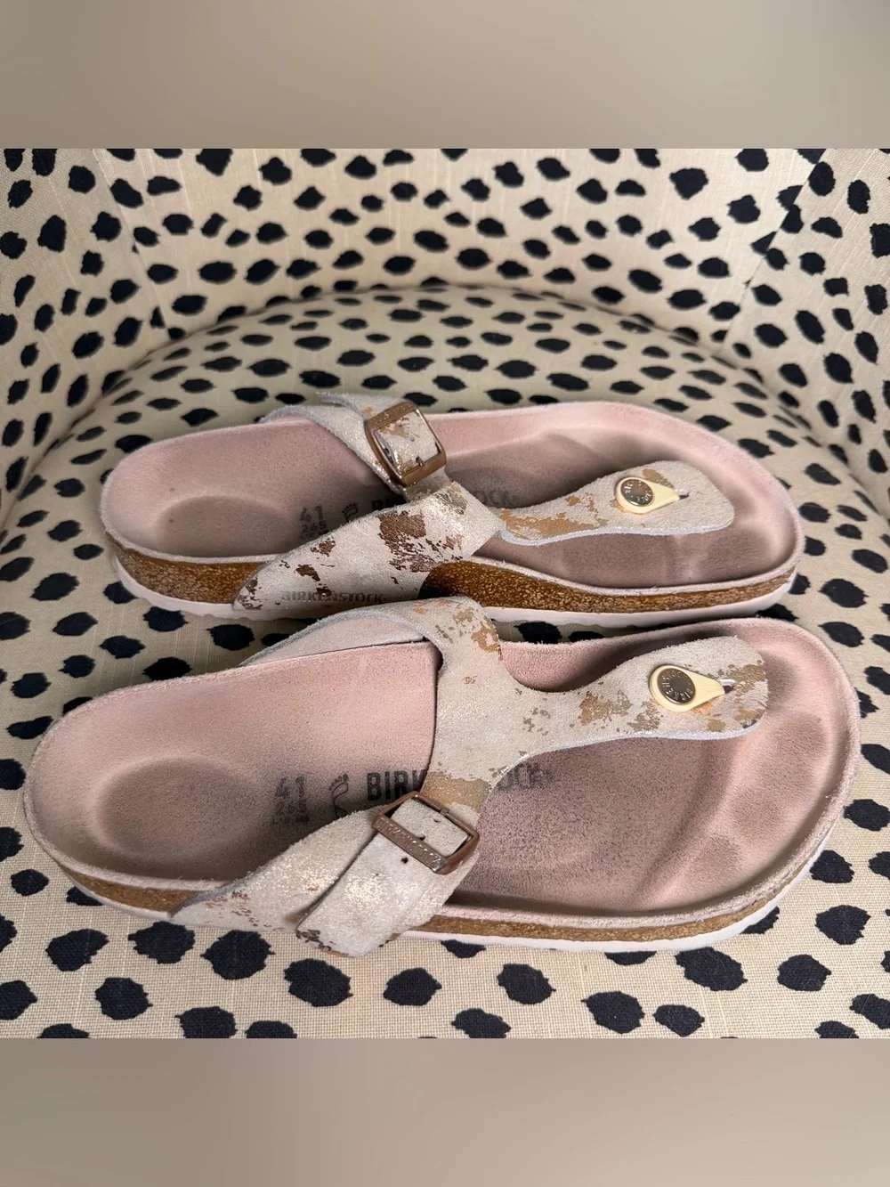 Birkenstock Gizeh Metallic Rose Gold Suede Thong Sandals